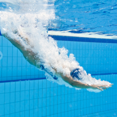 Fai un tuffo con la migliore attrezzatura per il nuoto: libera il tuo potenziale in piscina!